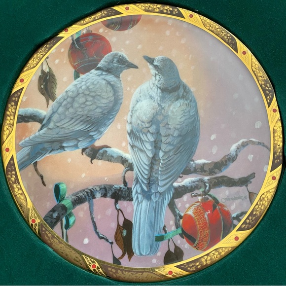 12 days of Christmas Plates by Mario Fernandez: partridge and turtle doves - Picture 8 of 15